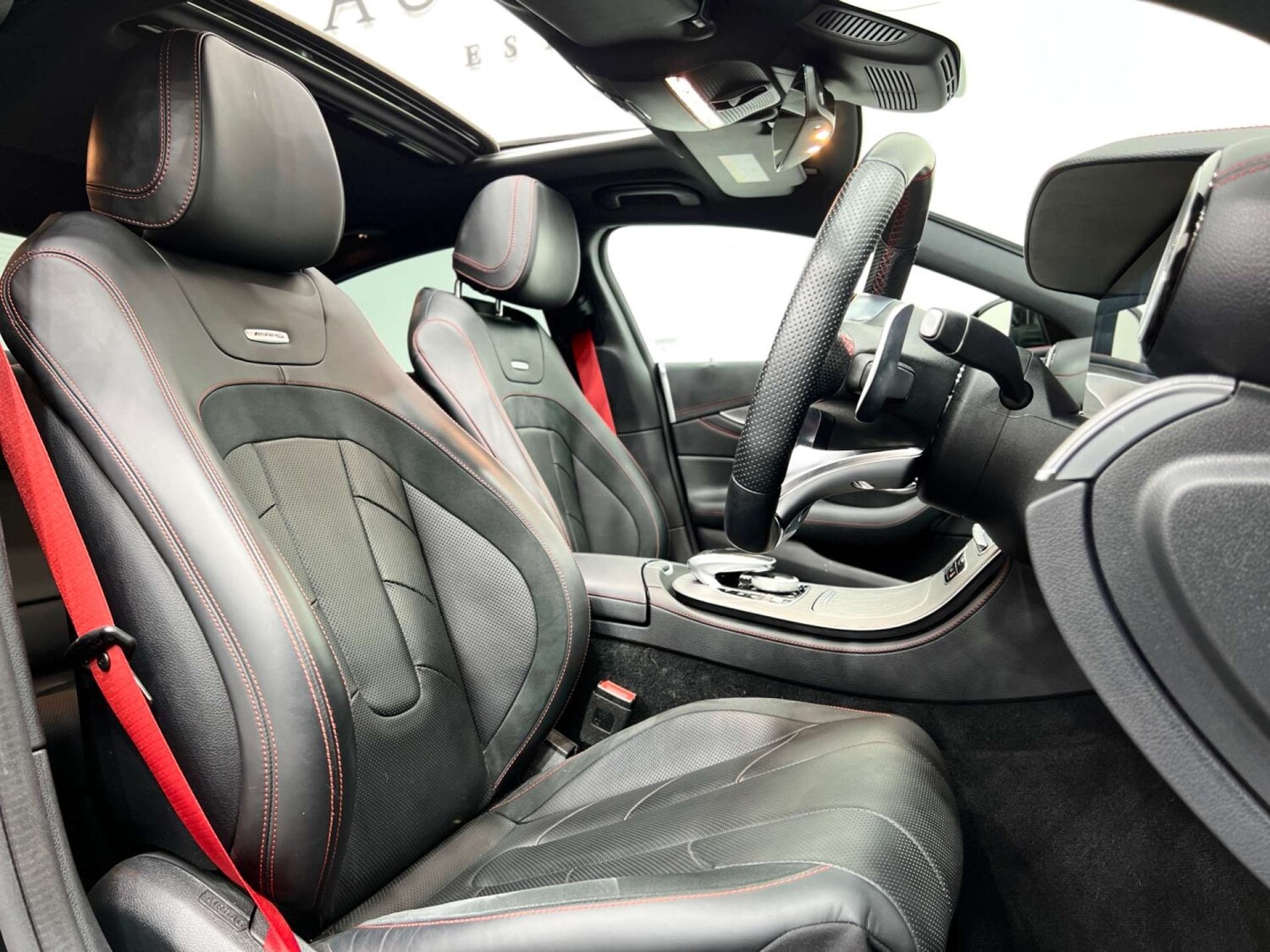 Used Mercedes-Benz CLS 2020 for sale - 76384141: Photo 2