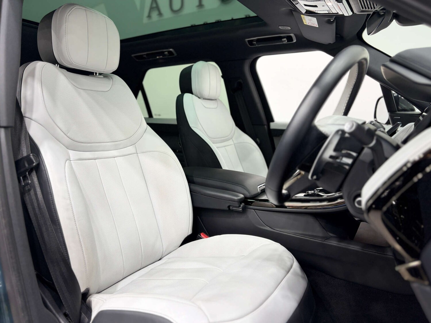 Used Land Rover Range Rover Sport 2022 for sale - 76892310: Photo 2