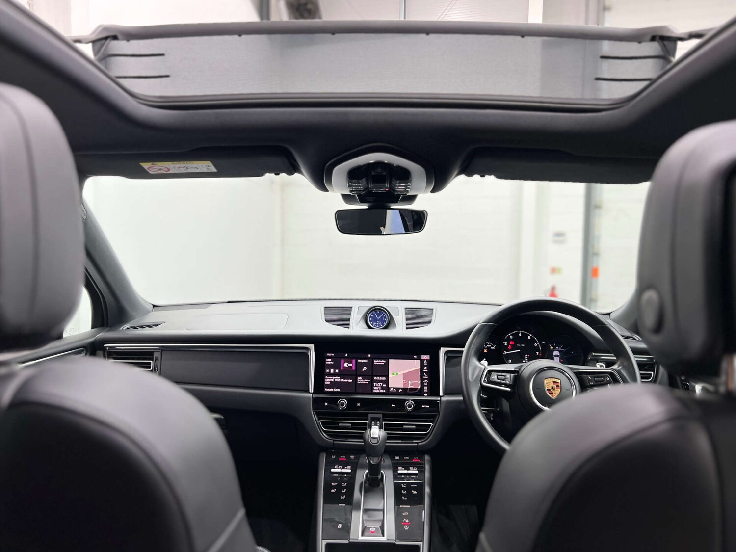Used Porsche Macan 2021 for sale - 76277560: Photo 23