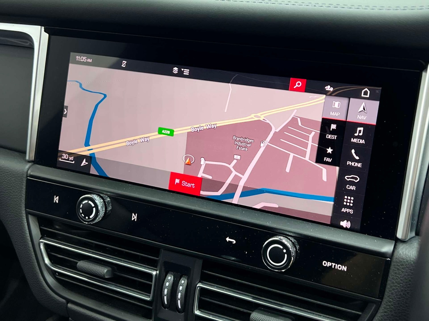 Used Porsche Macan 2021 for sale - 76277560: Photo 47