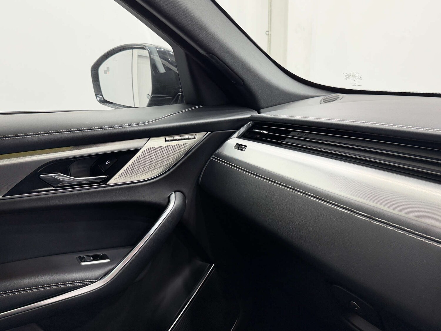 Used Jaguar F-Pace 2022 for sale - 76739852: Photo 40