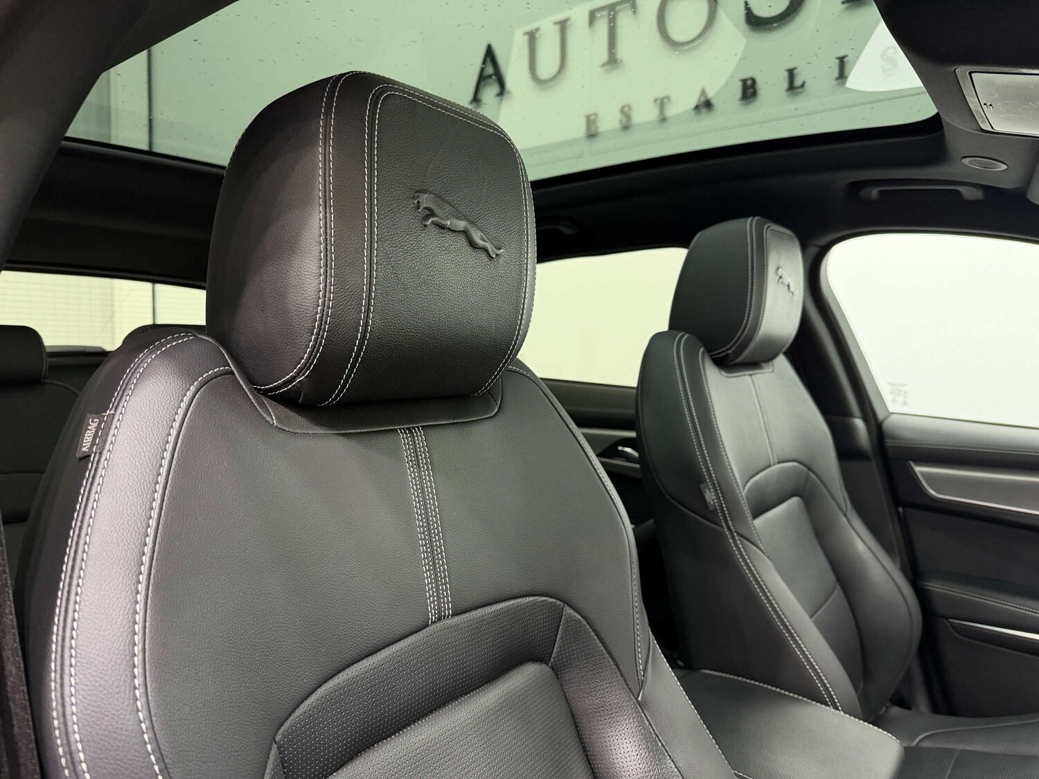 Used Jaguar F-Pace 2022 for sale - 76739852: Photo 43