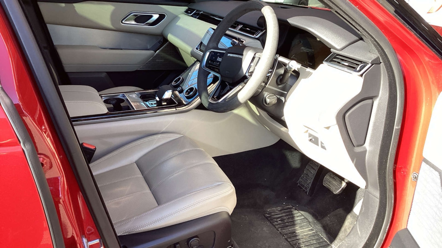 Used Land Rover Range Rover Velar 2022 for sale - 78031085: Photo 2