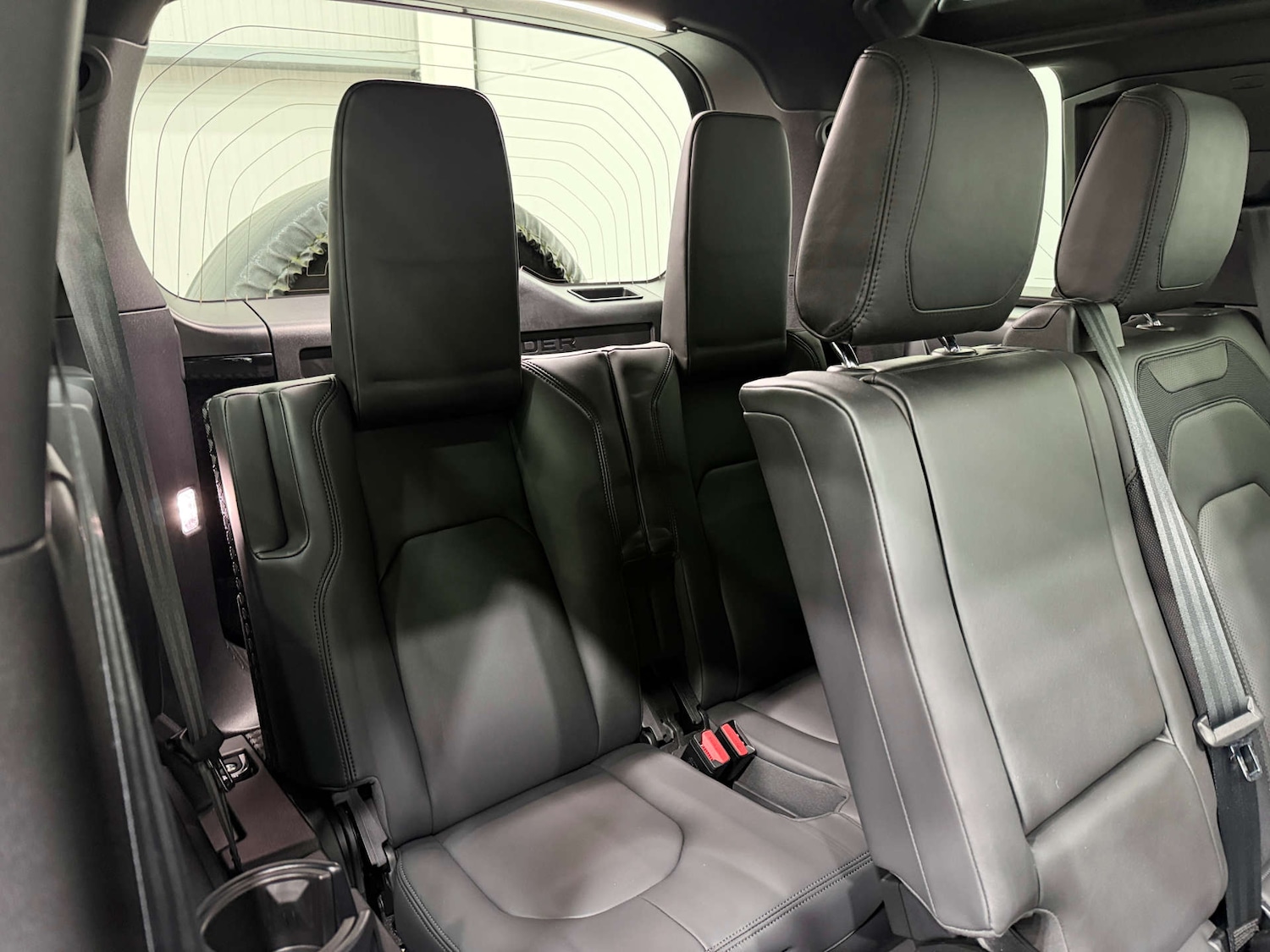 Used Land Rover Defender 2023 for sale - 77998523: Photo 16