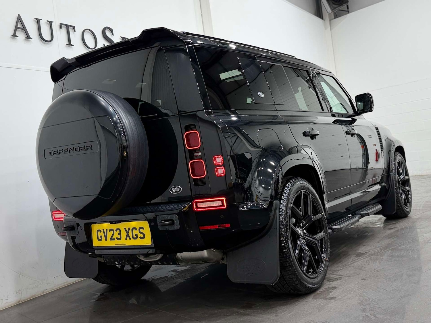 Used Land Rover Defender 2023 for sale - 77998523: Photo 28