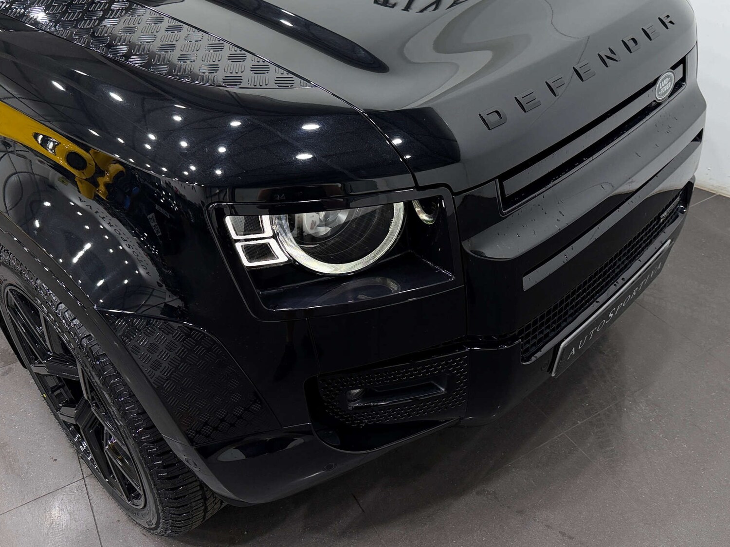 Used Land Rover Defender 2023 for sale - 77998523: Photo 38