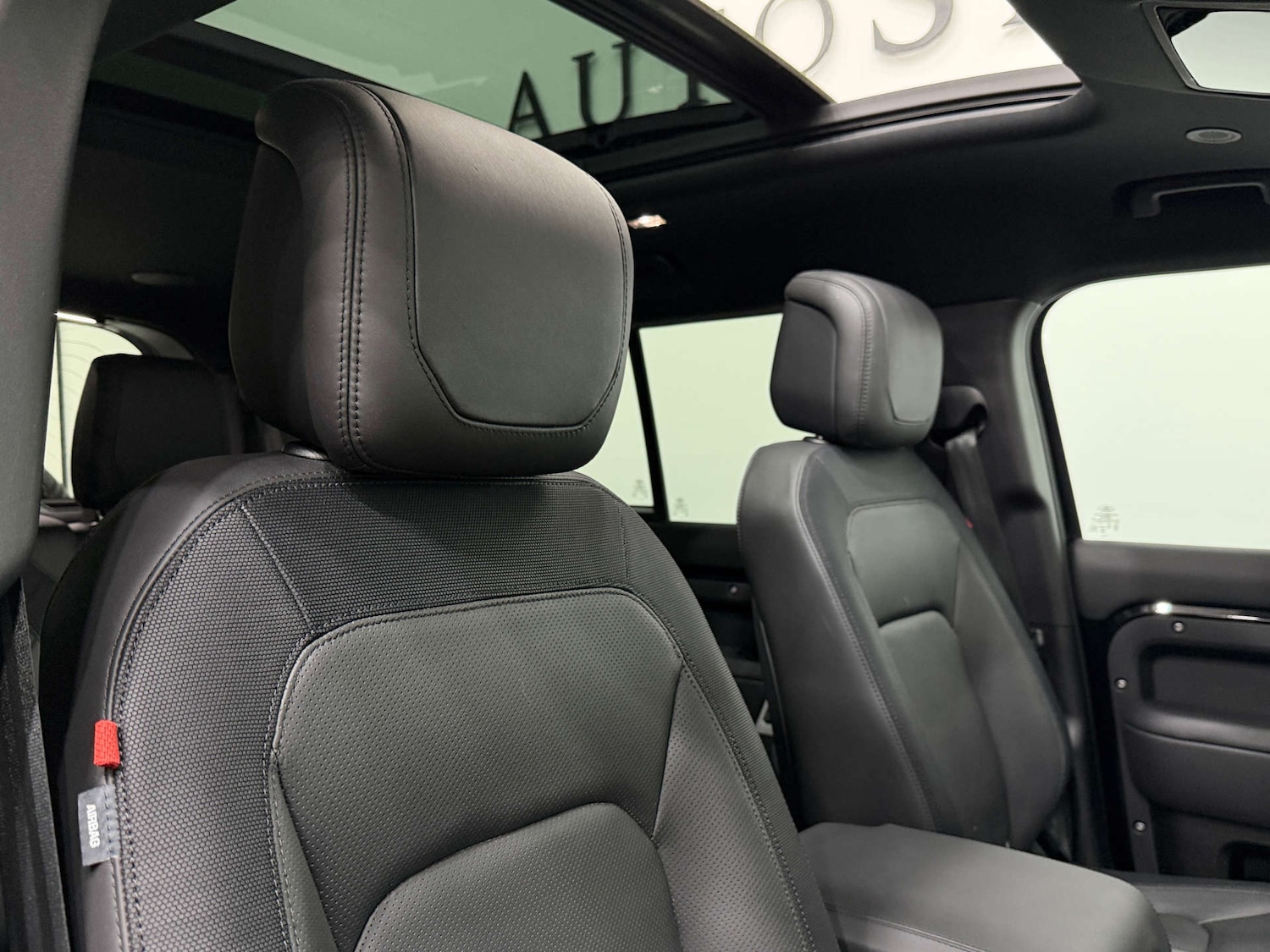 Used Land Rover Defender 2023 for sale - 77998523: Photo 41