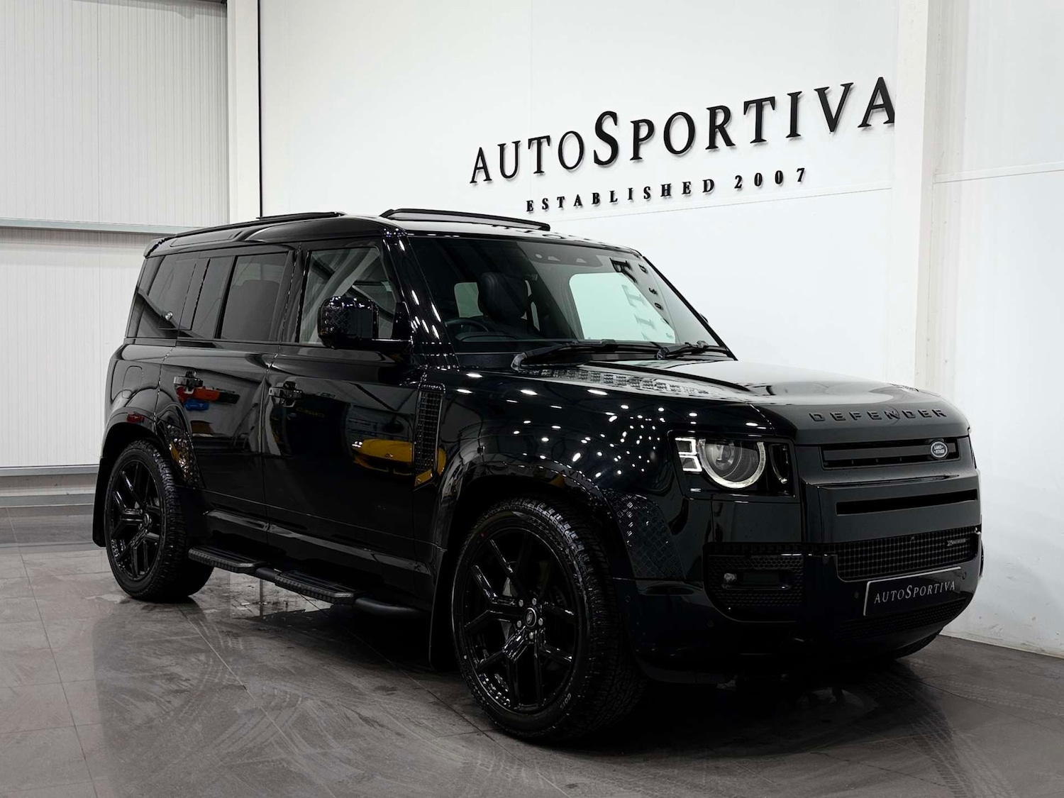 Used Land Rover Defender 2023 for sale - 77998523: Photo 8