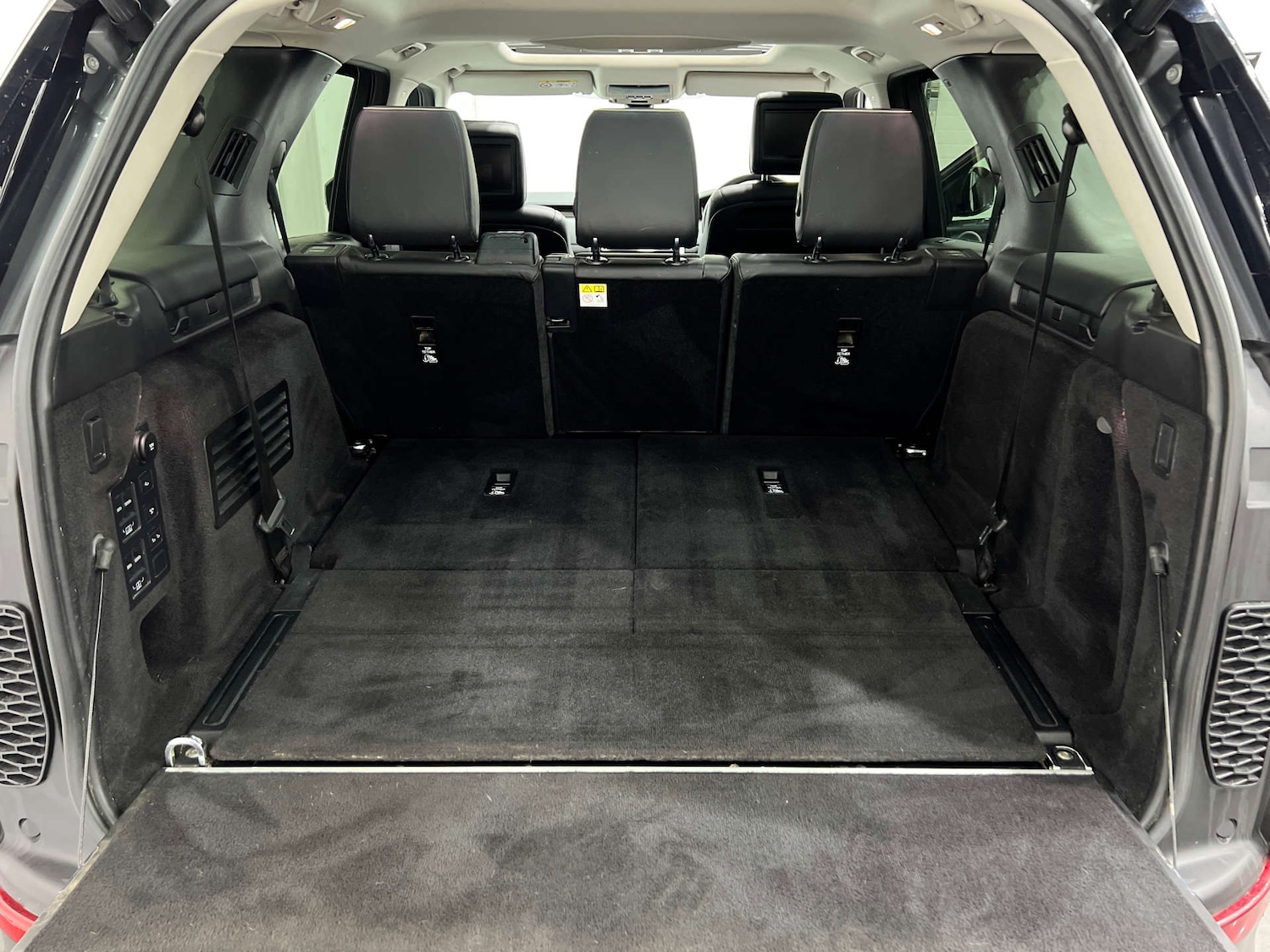 Used Land Rover Discovery 2018 for sale - 76343762: Photo 22