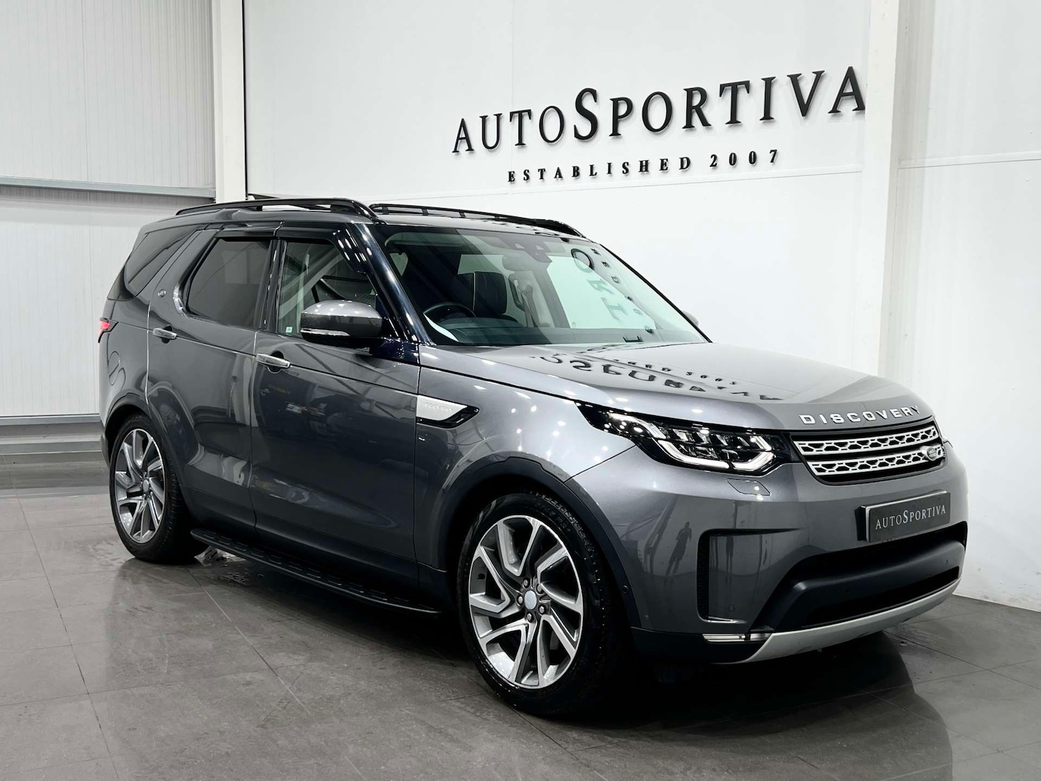 Used Land Rover Discovery 2018 for sale - 76343762: Photo 7