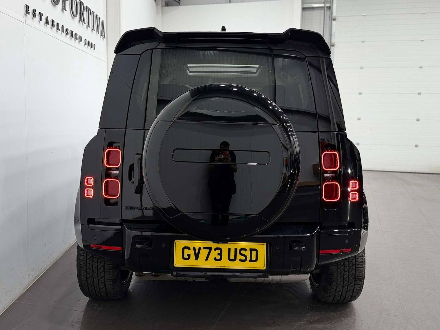 Used Land Rover Defender 2024 for sale - 77833925: Photo 10