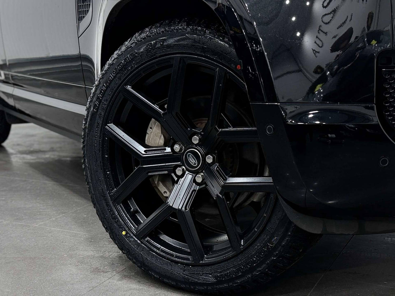 Used Land Rover Defender 2024 for sale - 77833925: Photo 13