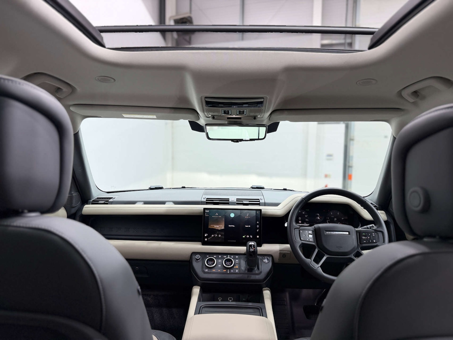 Used Land Rover Defender 2024 for sale - 77833925: Photo 21