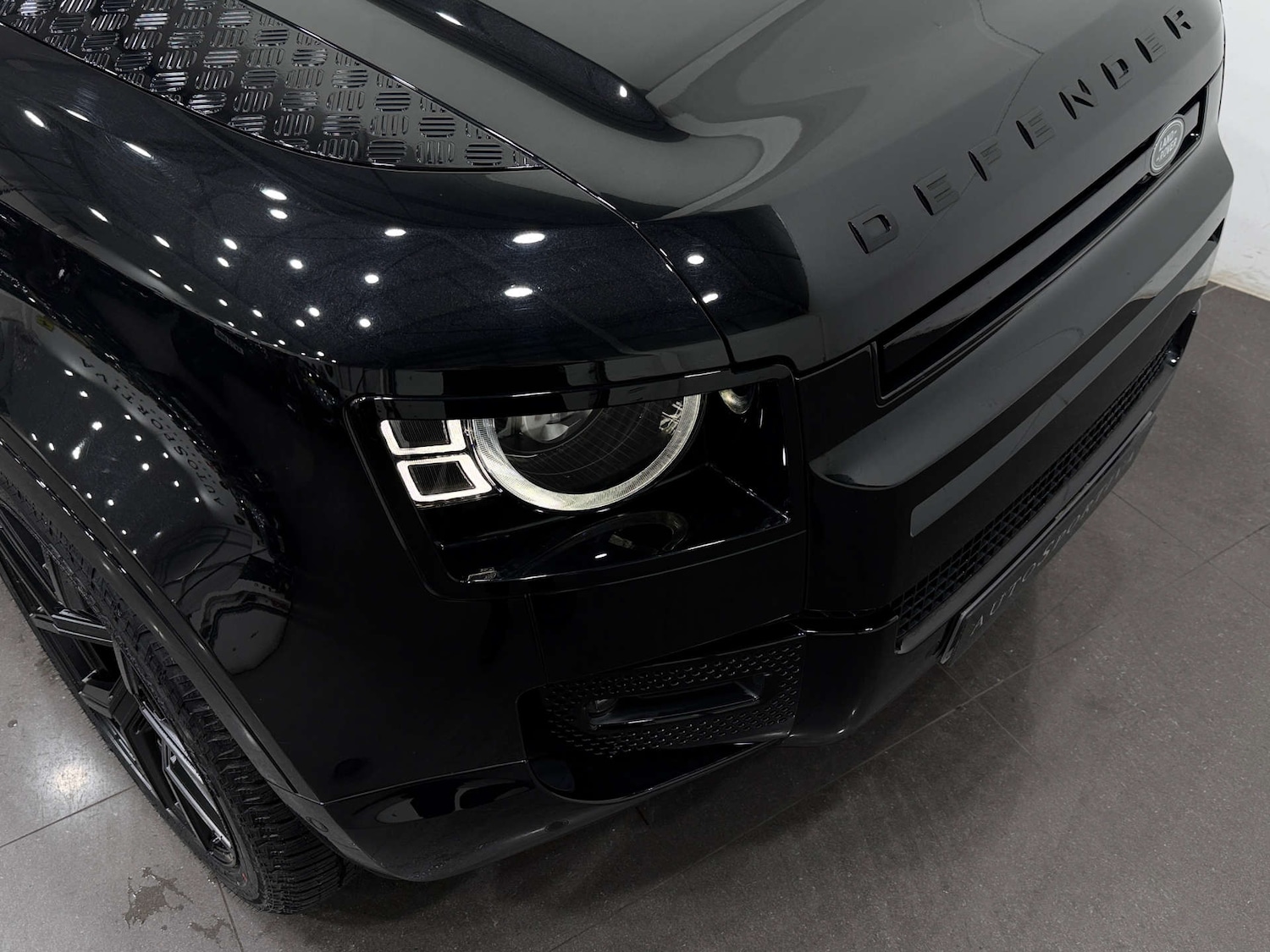 Used Land Rover Defender 2024 for sale - 77833925: Photo 33