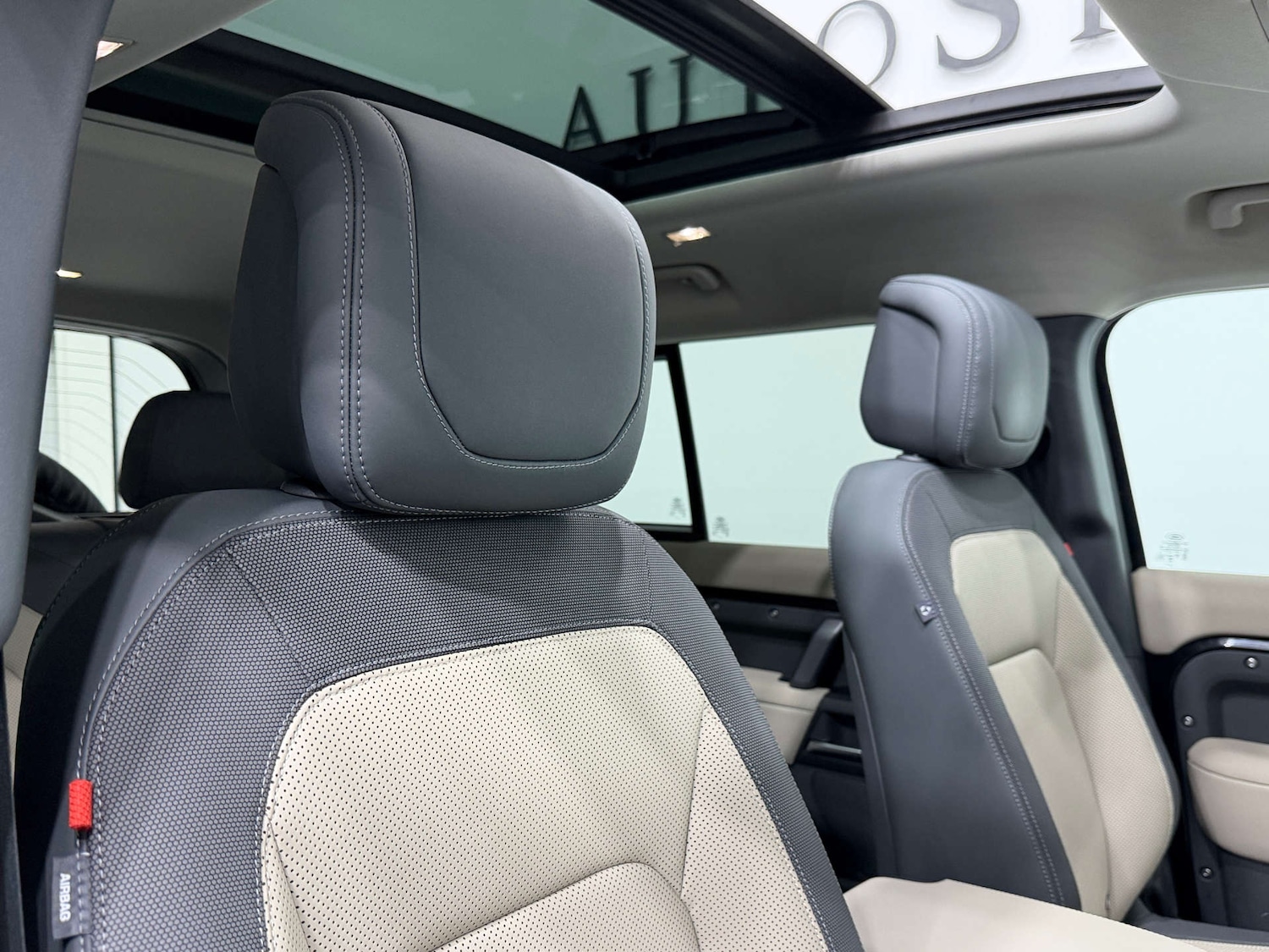 Used Land Rover Defender 2024 for sale - 77833925: Photo 39