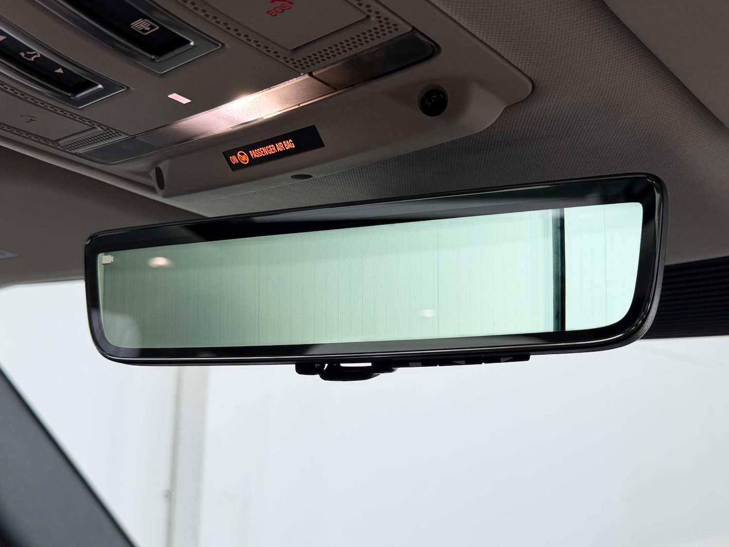 Used Land Rover Defender 2024 for sale - 77833925: Photo 41