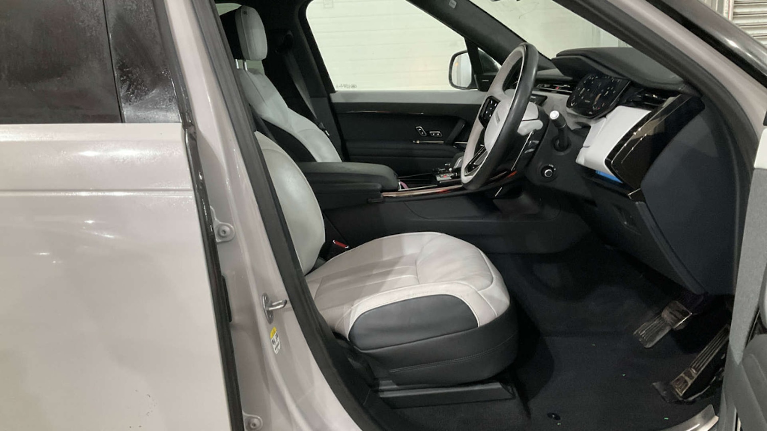 Used Land Rover Range Rover Sport 2023 for sale - 77469854: Photo 4