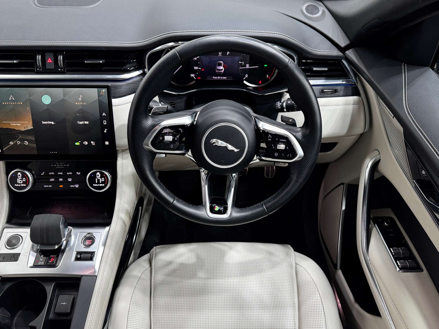 Used Jaguar F-Pace 2022 for sale - 77833958: Photo 22