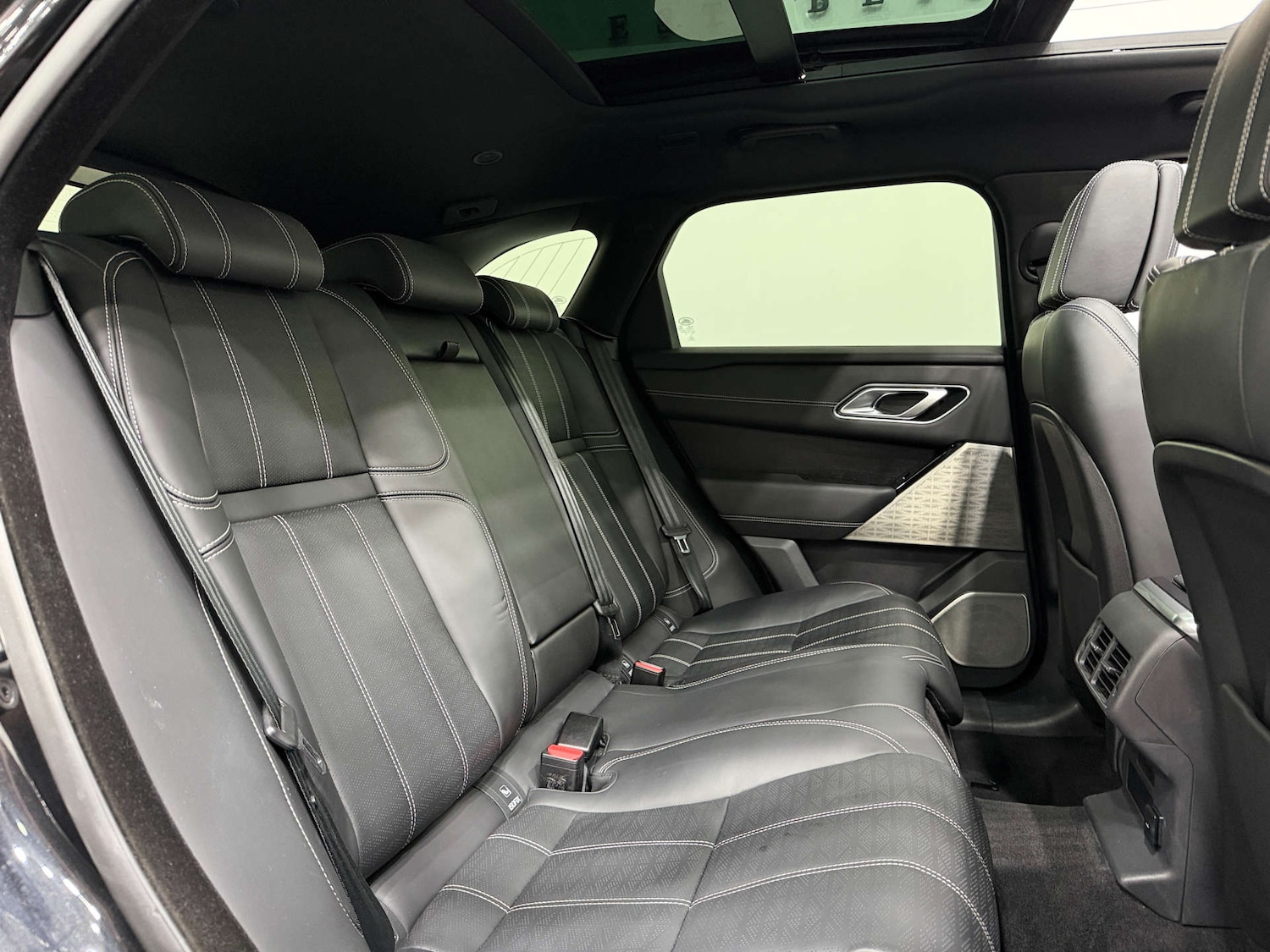 Used Land Rover Range Rover Velar 2022 for sale - 77833956: Photo 16