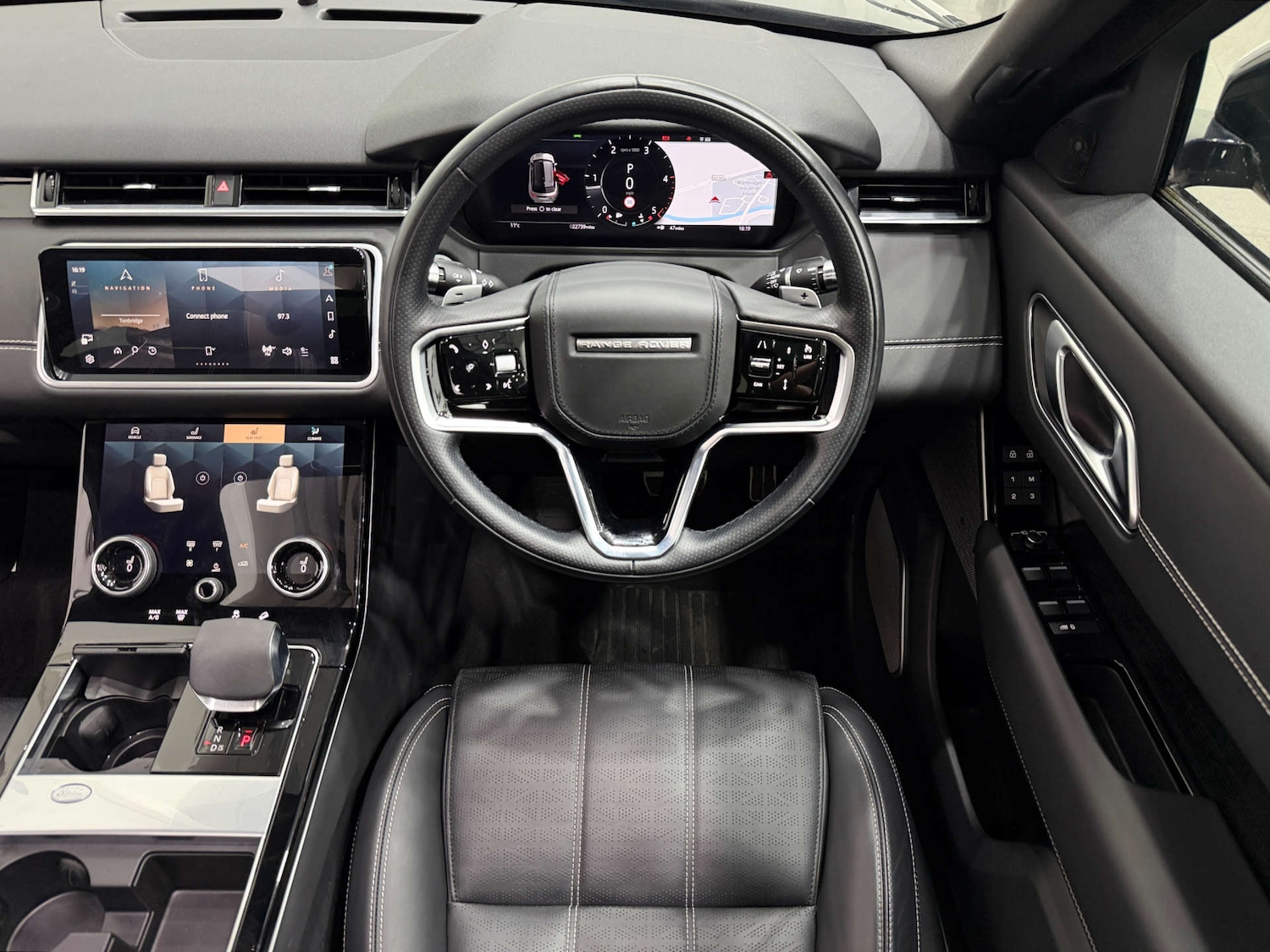 Used Land Rover Range Rover Velar 2022 for sale - 77833956: Photo 23