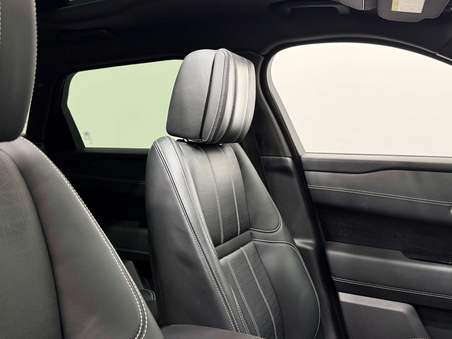 Used Land Rover Range Rover Velar 2022 for sale - 77833956: Photo 37