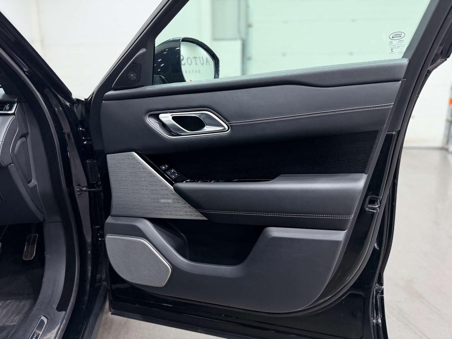 Used Land Rover Range Rover Velar 2022 for sale - 77833956: Photo 39