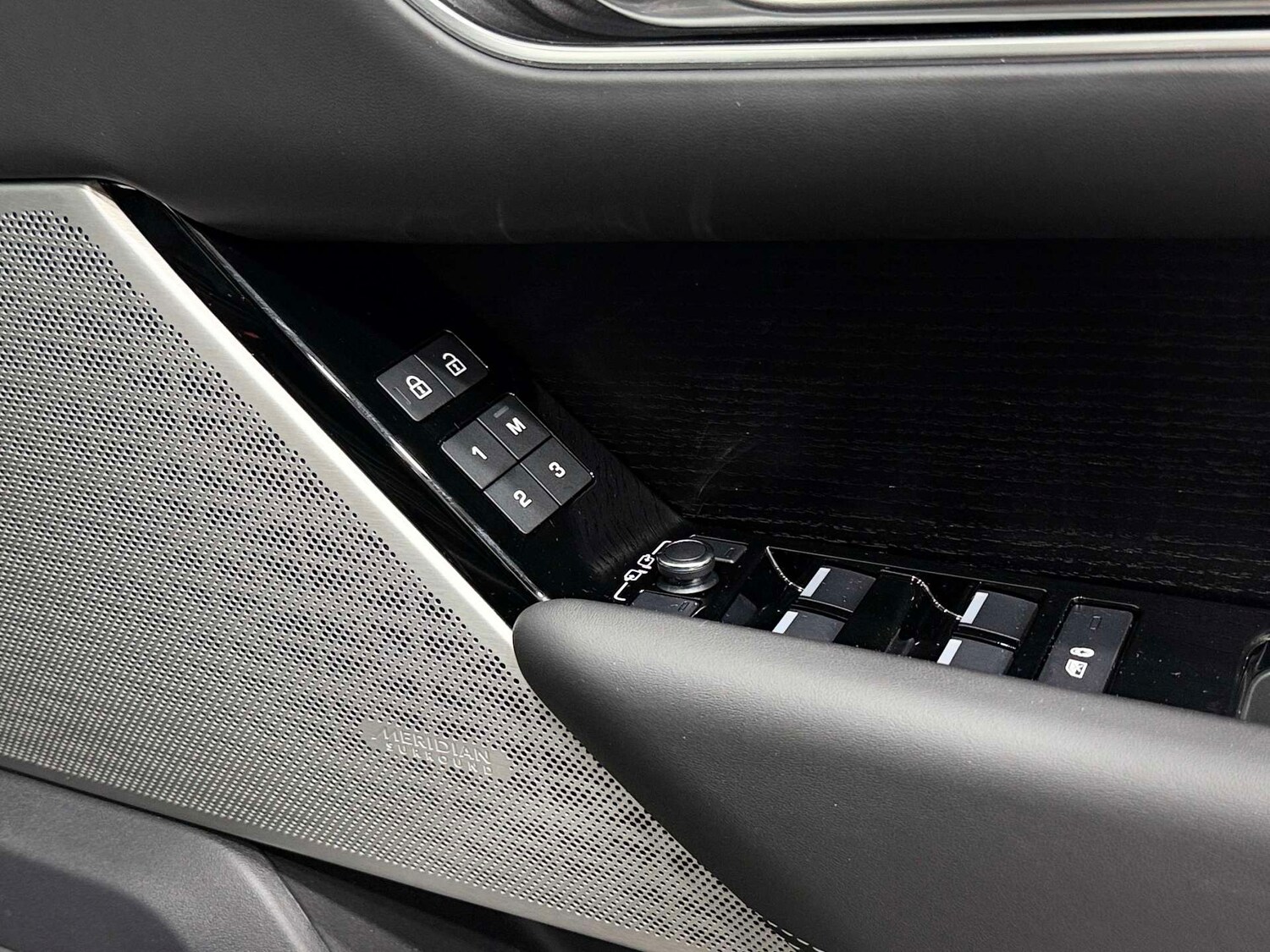 Used Land Rover Range Rover Velar 2022 for sale - 77833956: Photo 41