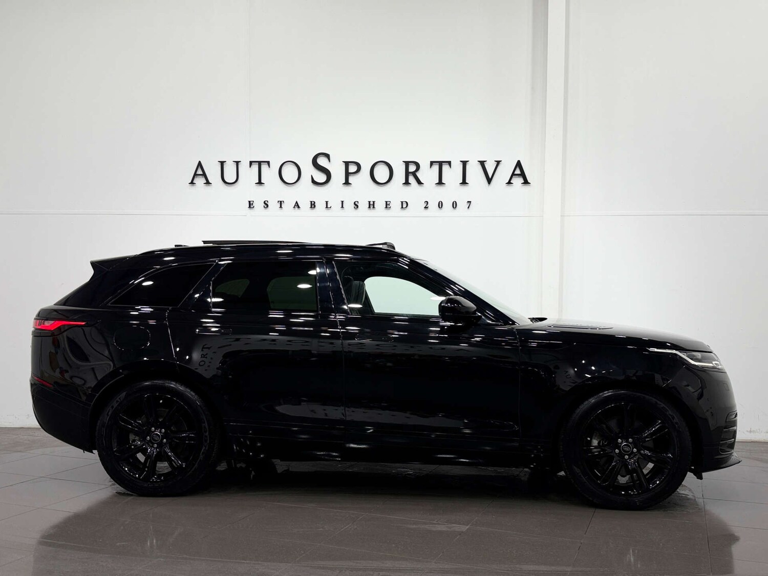 Used Land Rover Range Rover Velar 2022 for sale - 77833956: Photo 7