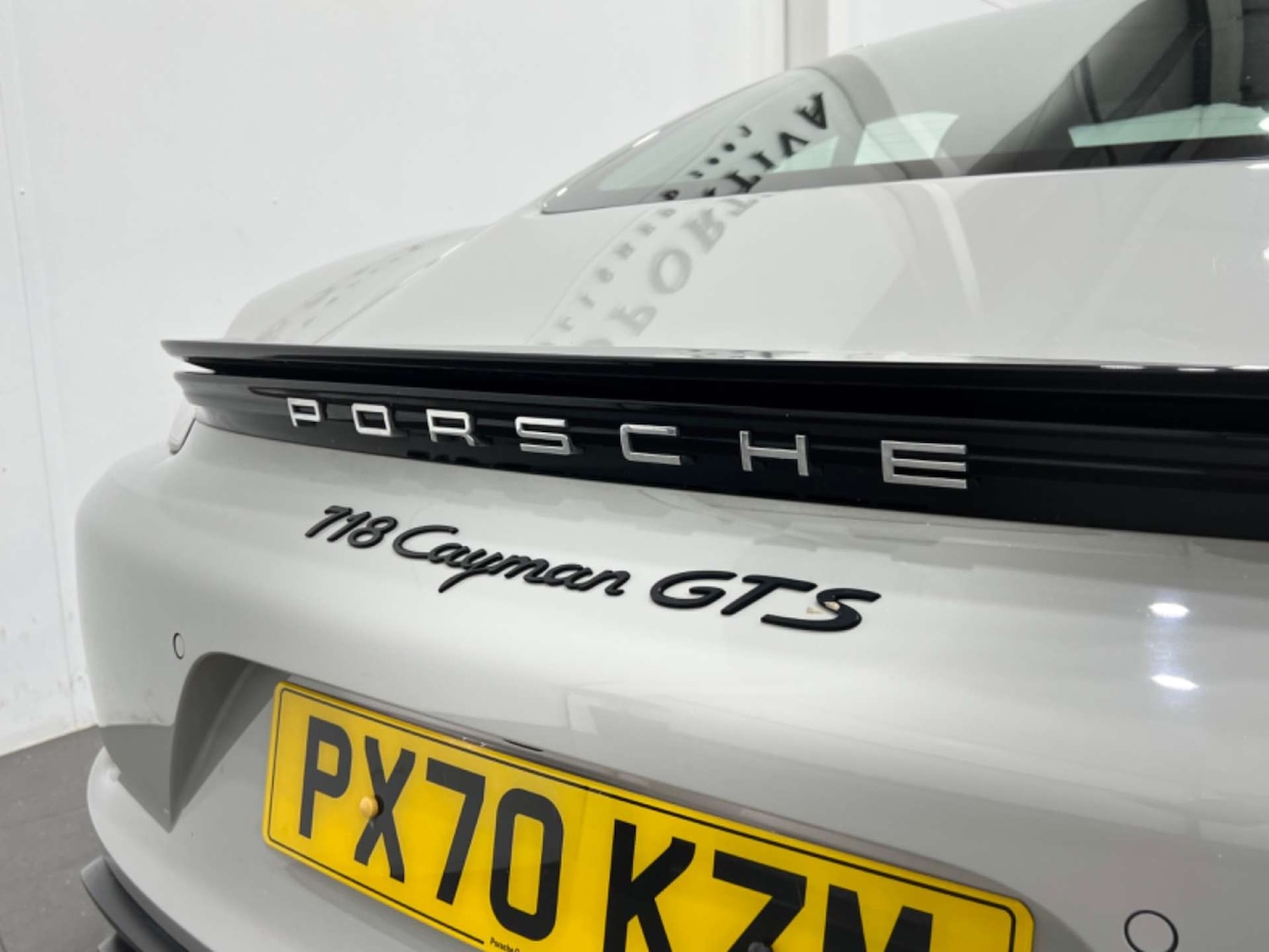 Used Porsche Cayman 2020 for sale - 76686713: Photo 27