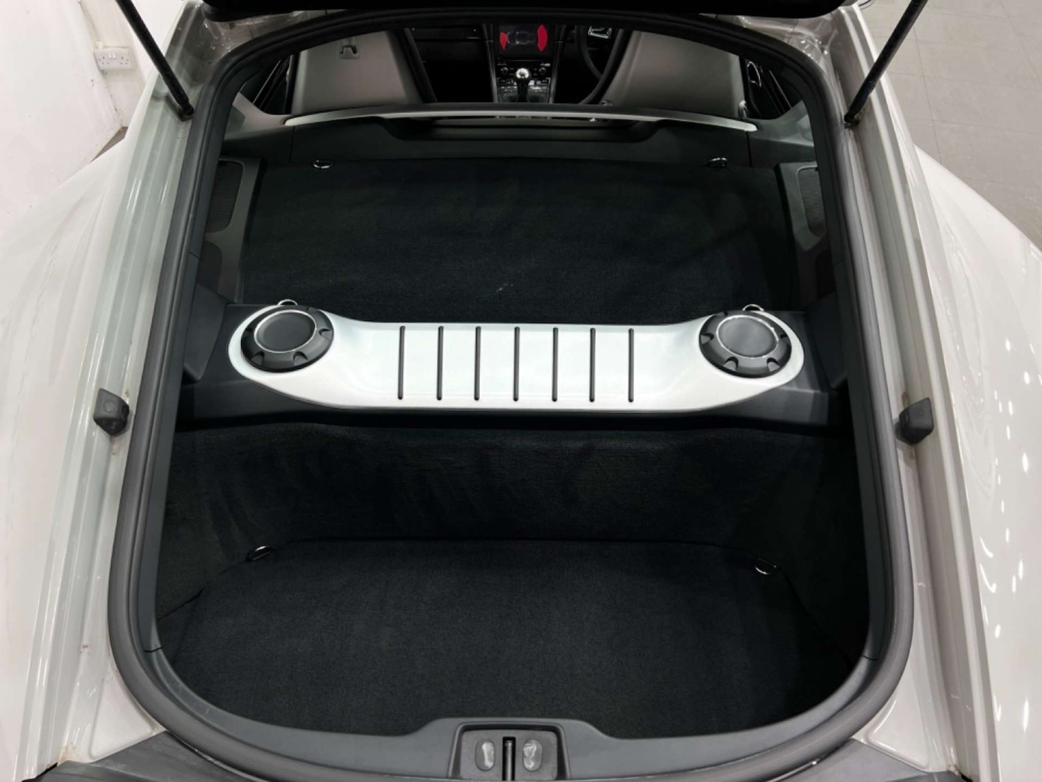 Used Porsche Cayman 2020 for sale - 76686713: Photo 29