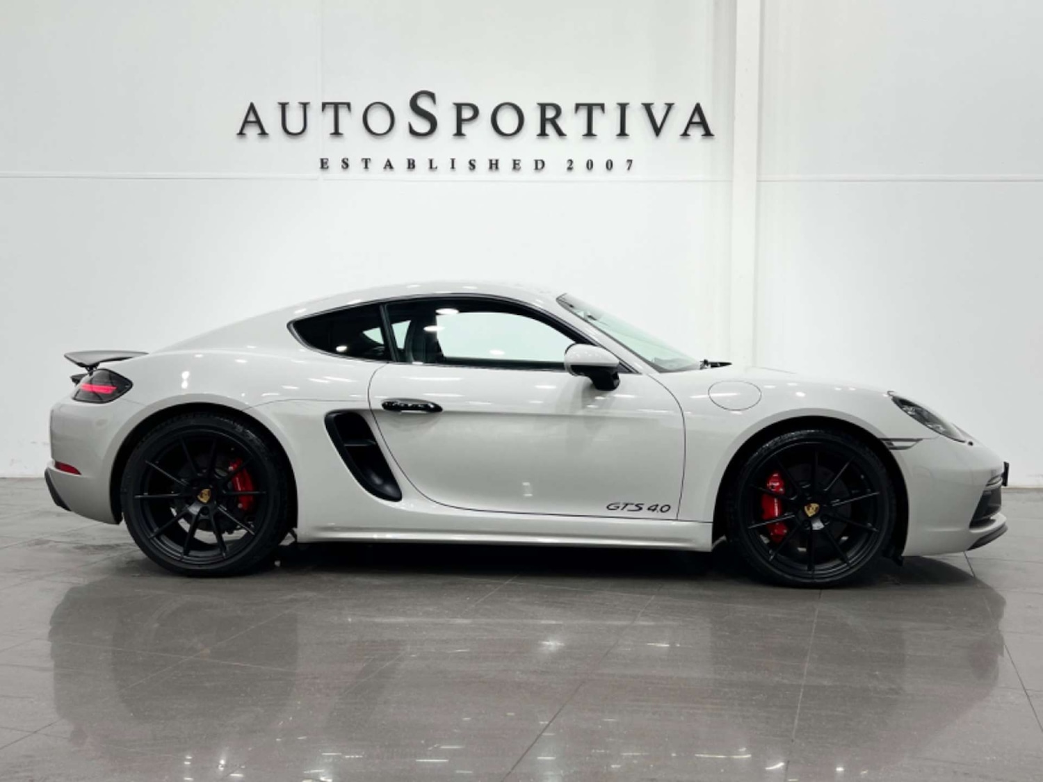 Used Porsche Cayman 2020 for sale - 76686713: Photo 3
