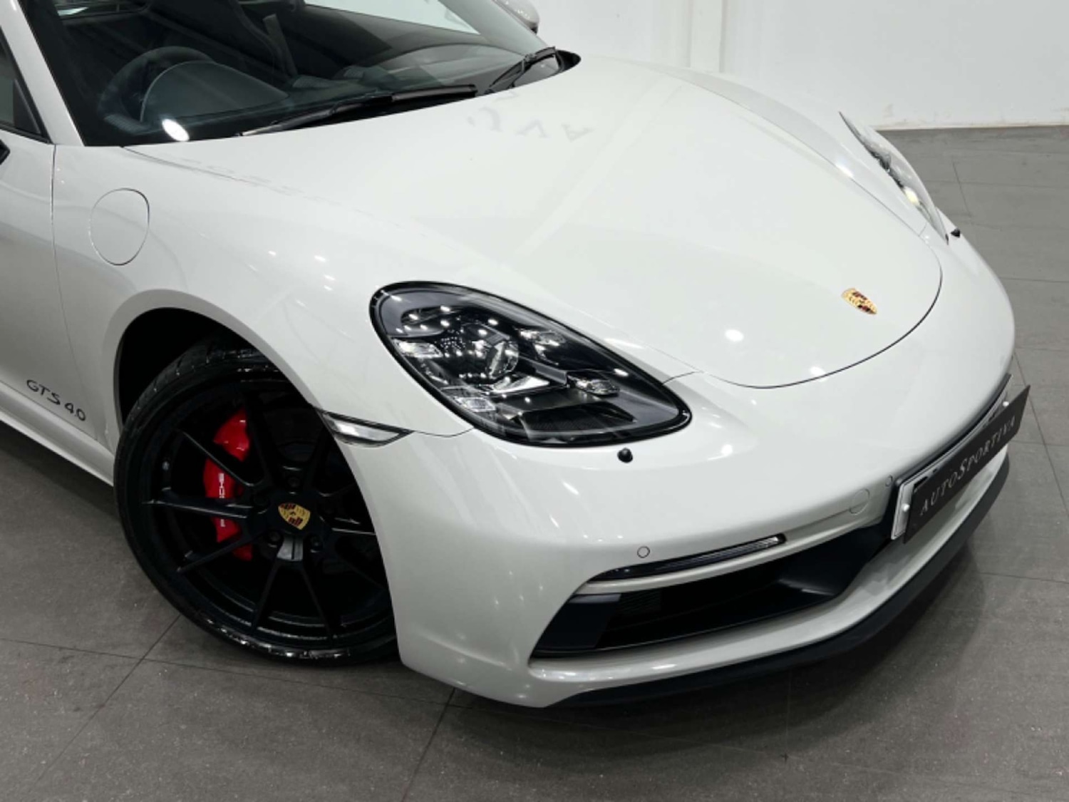 Used Porsche Cayman 2020 for sale - 76686713: Photo 34