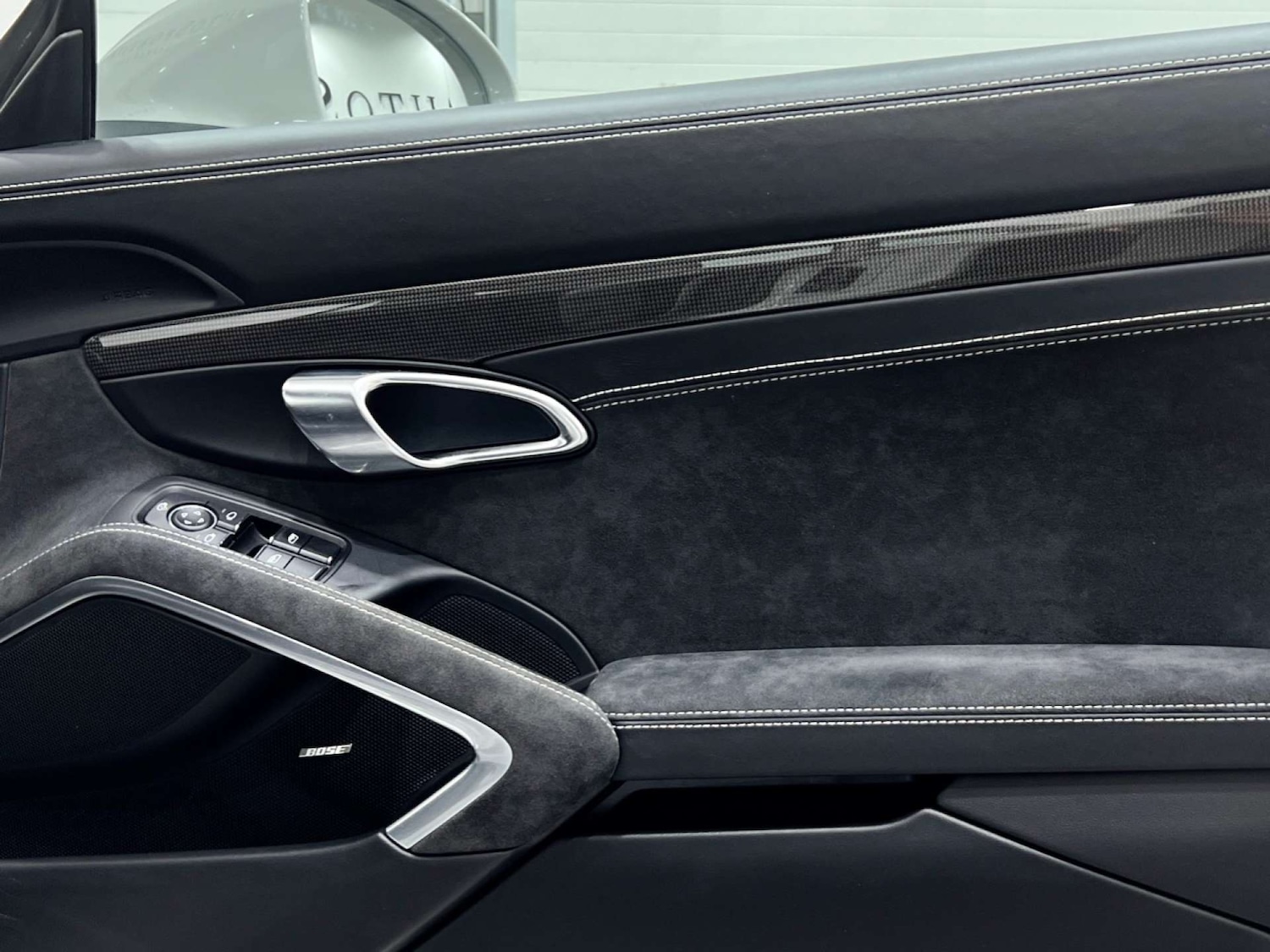 Used Porsche Cayman 2020 for sale - 76686713: Photo 41