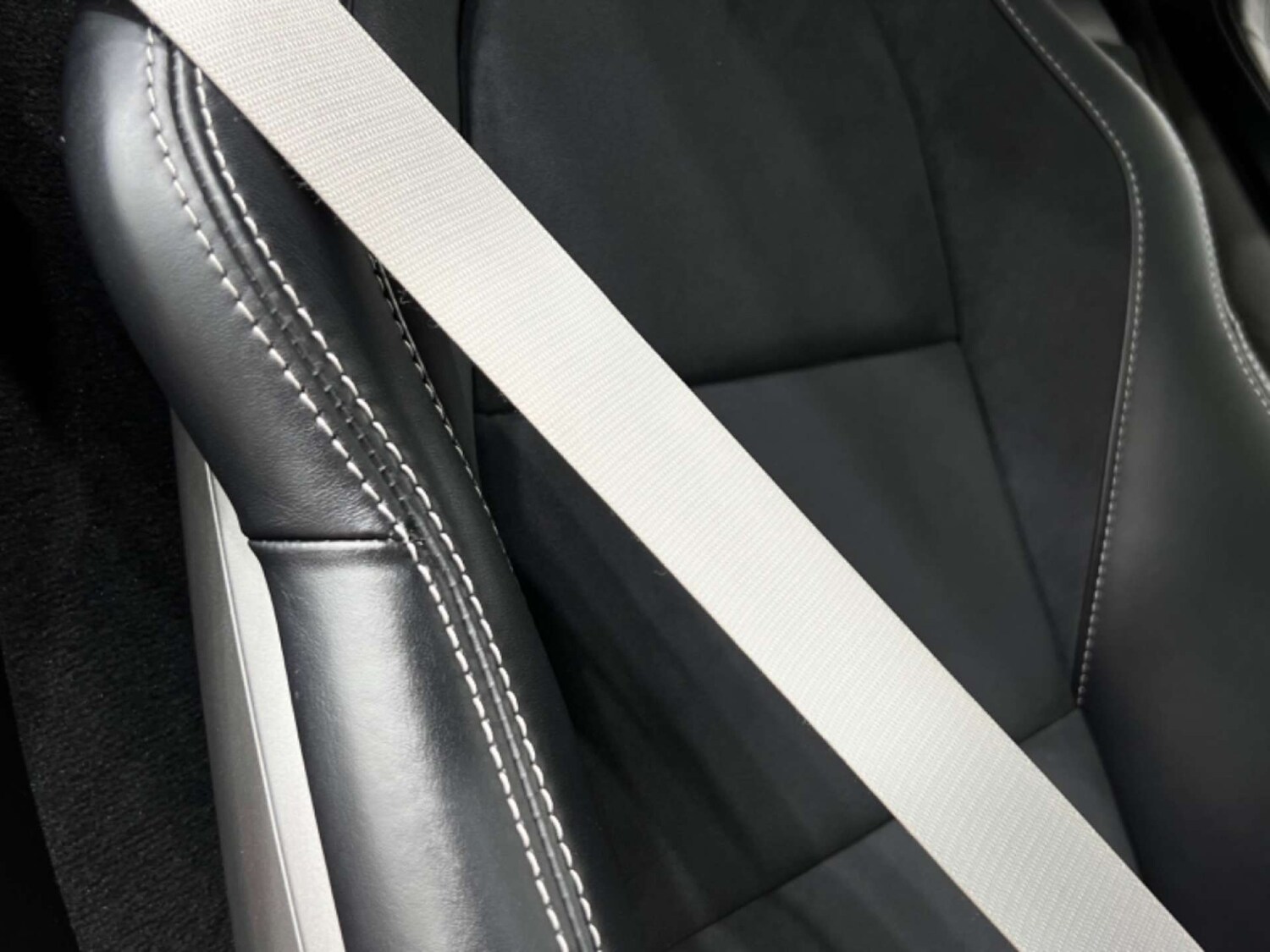 Used Porsche Cayman 2020 for sale - 76686713: Photo 47