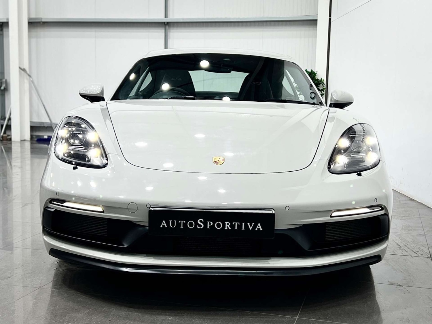 Used Porsche Cayman 2020 for sale - 76686713: Photo 9
