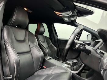 Used Volvo XC60 2017 for sale - 75498649: Photo