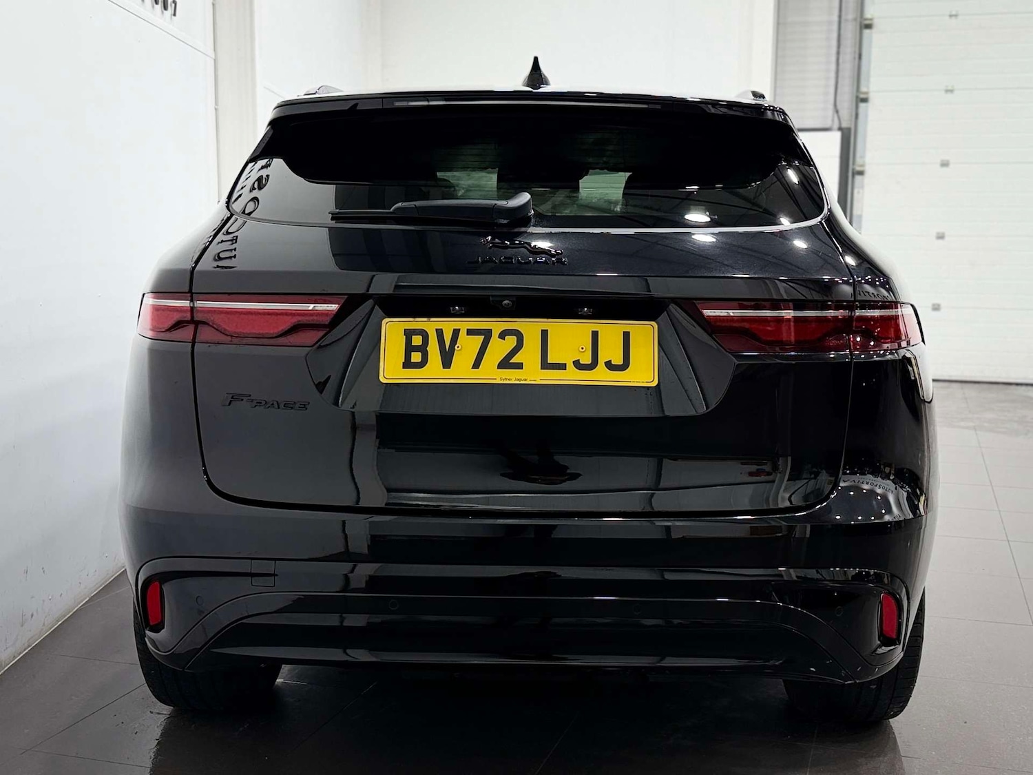 Used Jaguar F-Pace 2023 for sale - 77833896: Photo 10