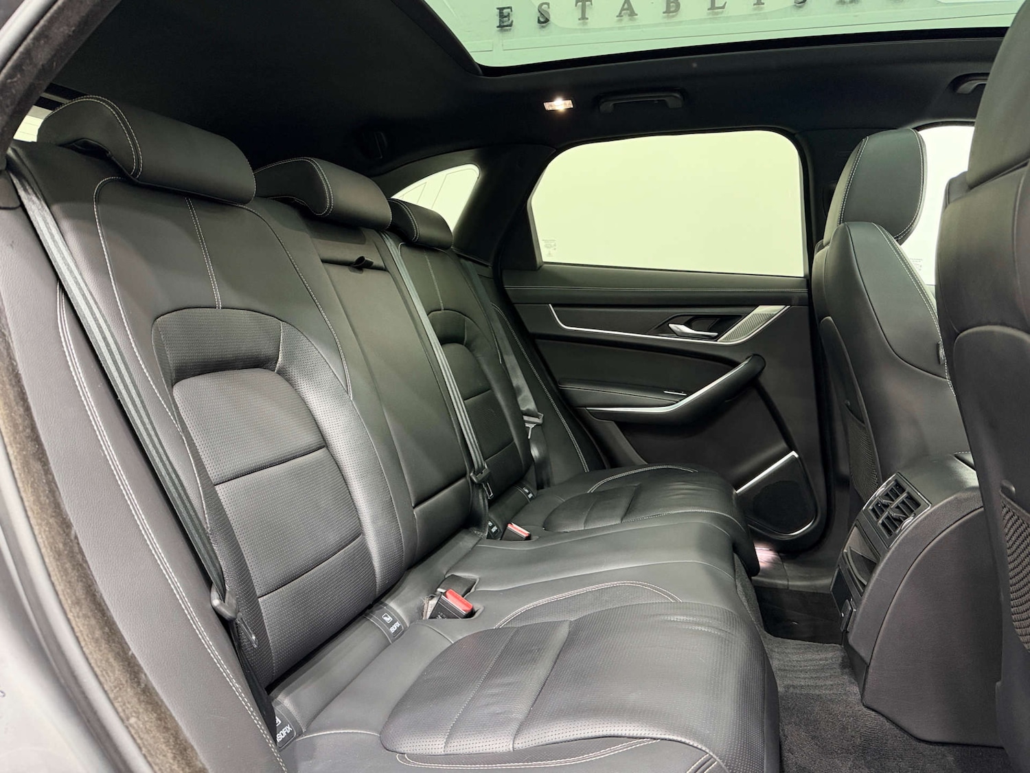 Used Jaguar F-Pace 2023 for sale - 77833896: Photo 16