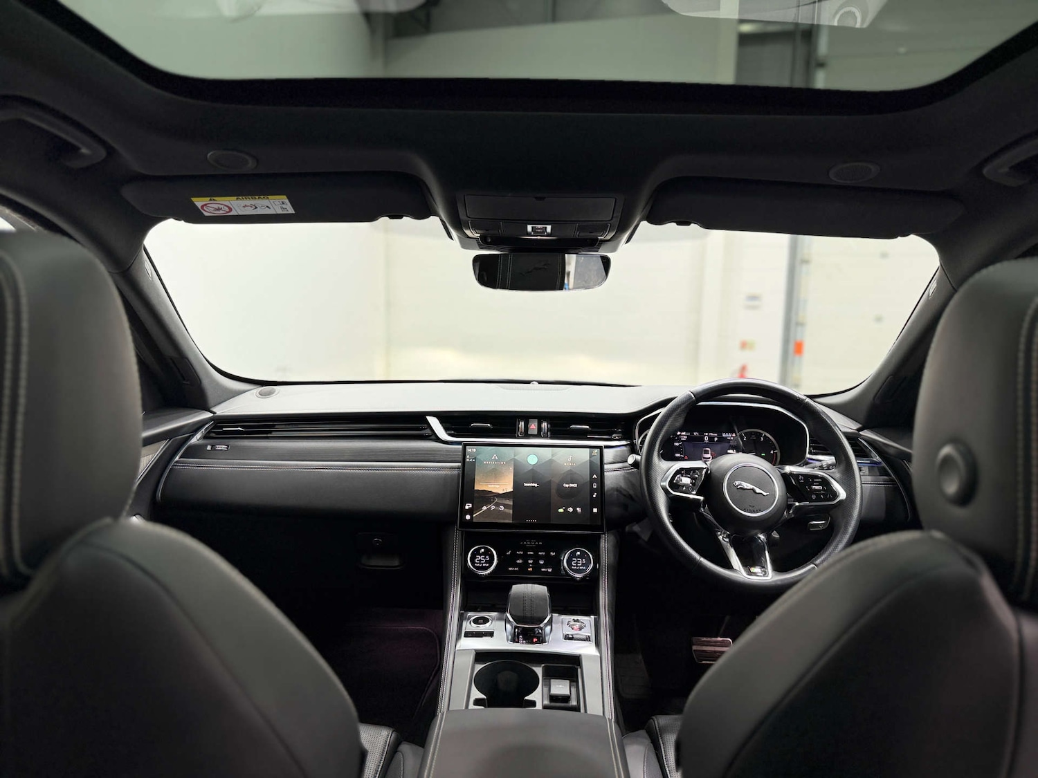 Used Jaguar F-Pace 2023 for sale - 77833896: Photo 21