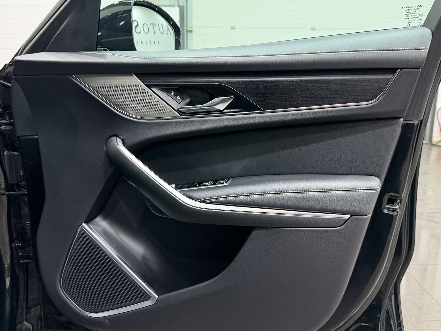 Used Jaguar F-Pace 2023 for sale - 77833896: Photo 38