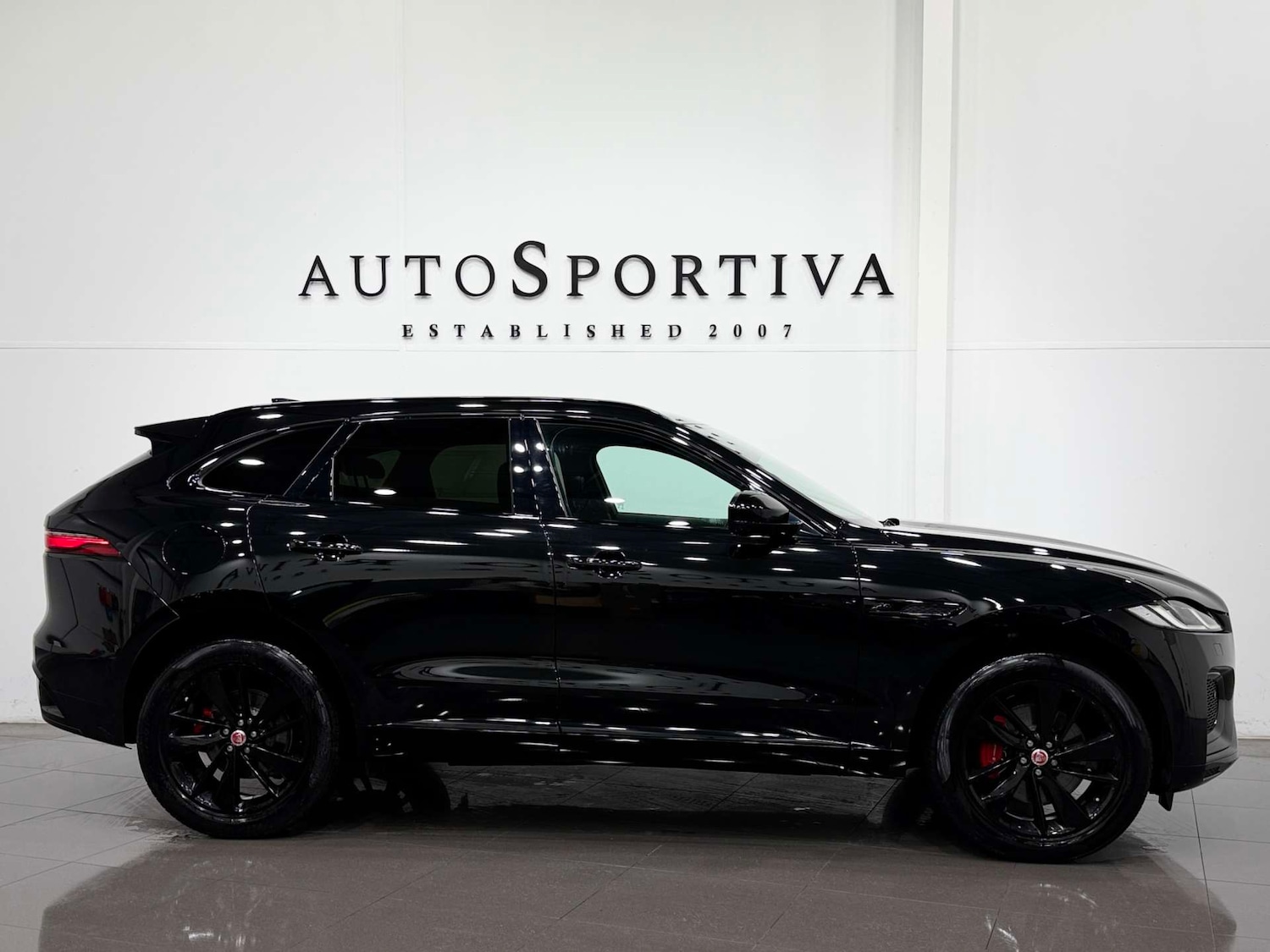 Used Jaguar F-Pace 2023 for sale - 77833896: Photo 7