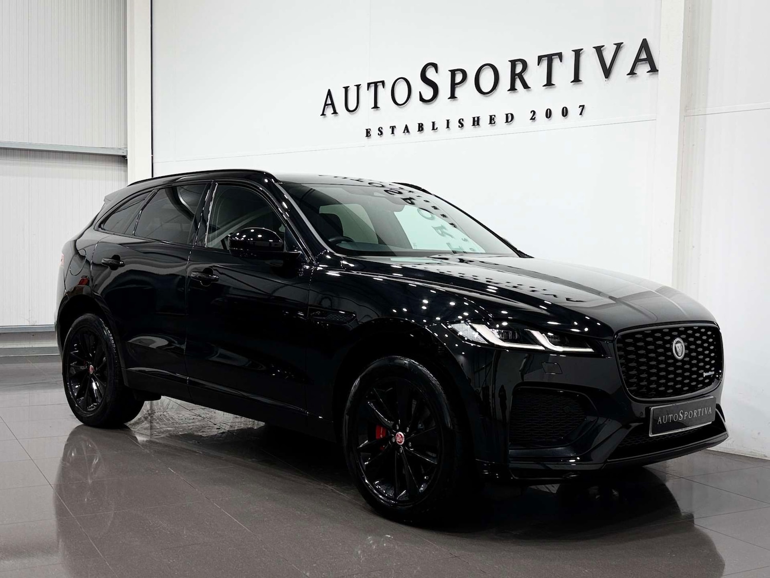 Used Jaguar F-Pace 2023 for sale - 77833896: Photo 8