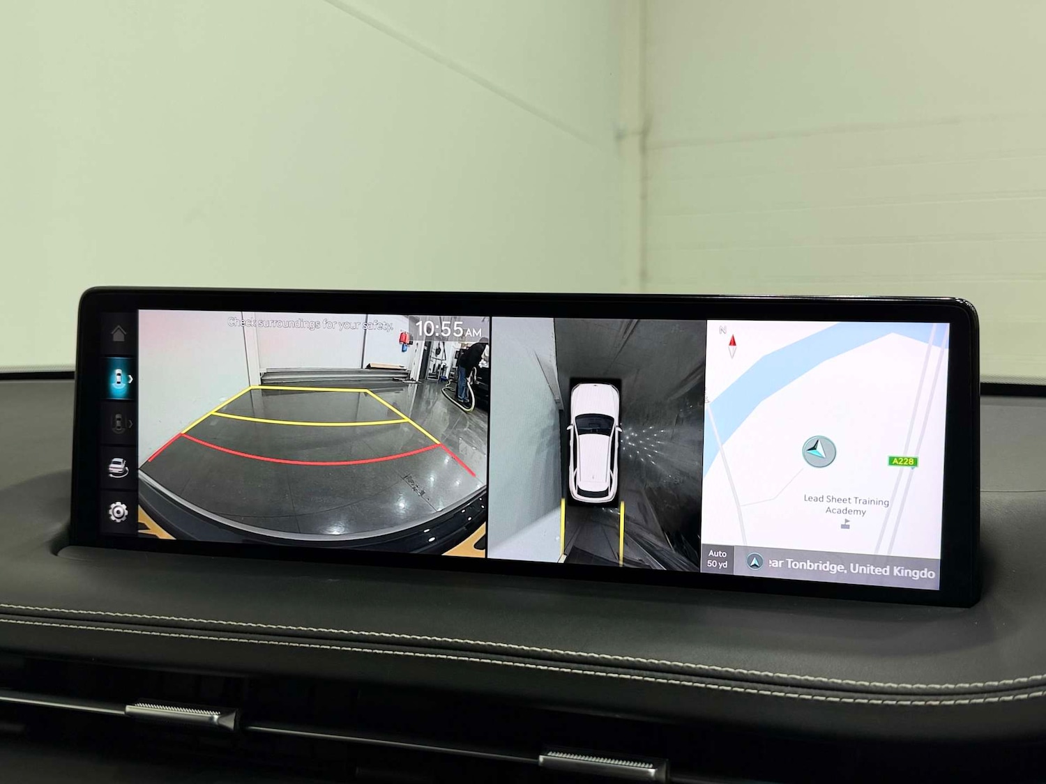 Used Genesis GV70 2023 for sale - 77035650: Photo 44