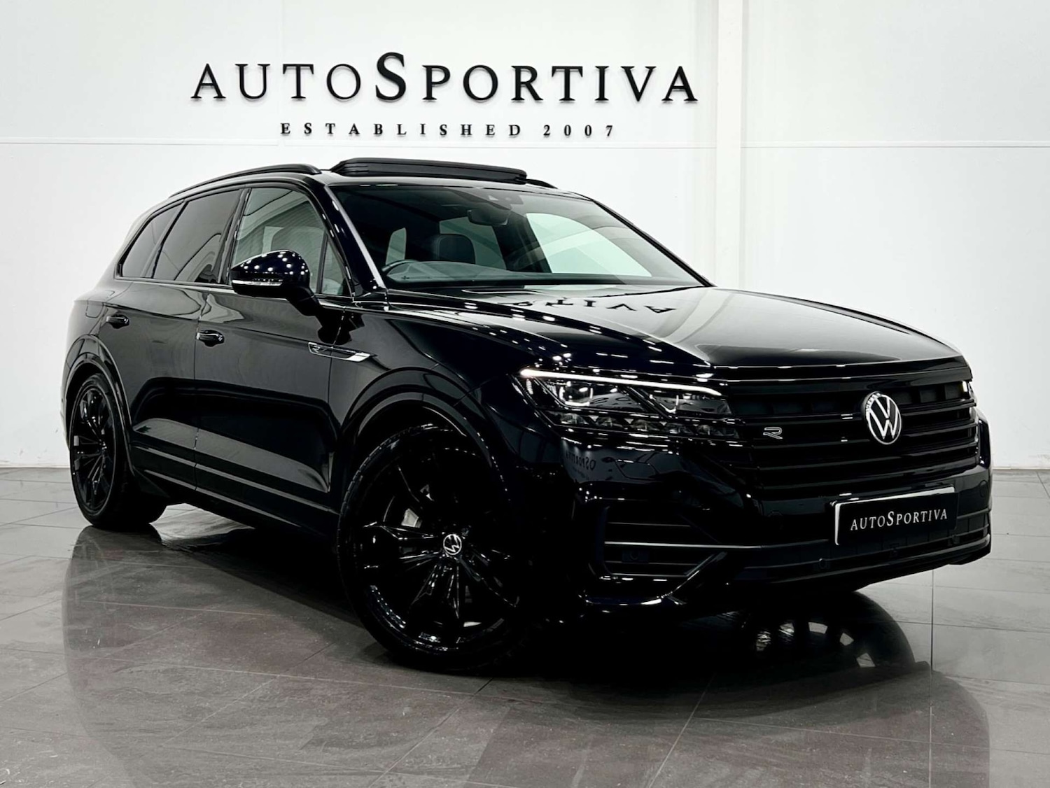 Used Volkswagen Touareg 2021 for sale - 76181568: Photo 1