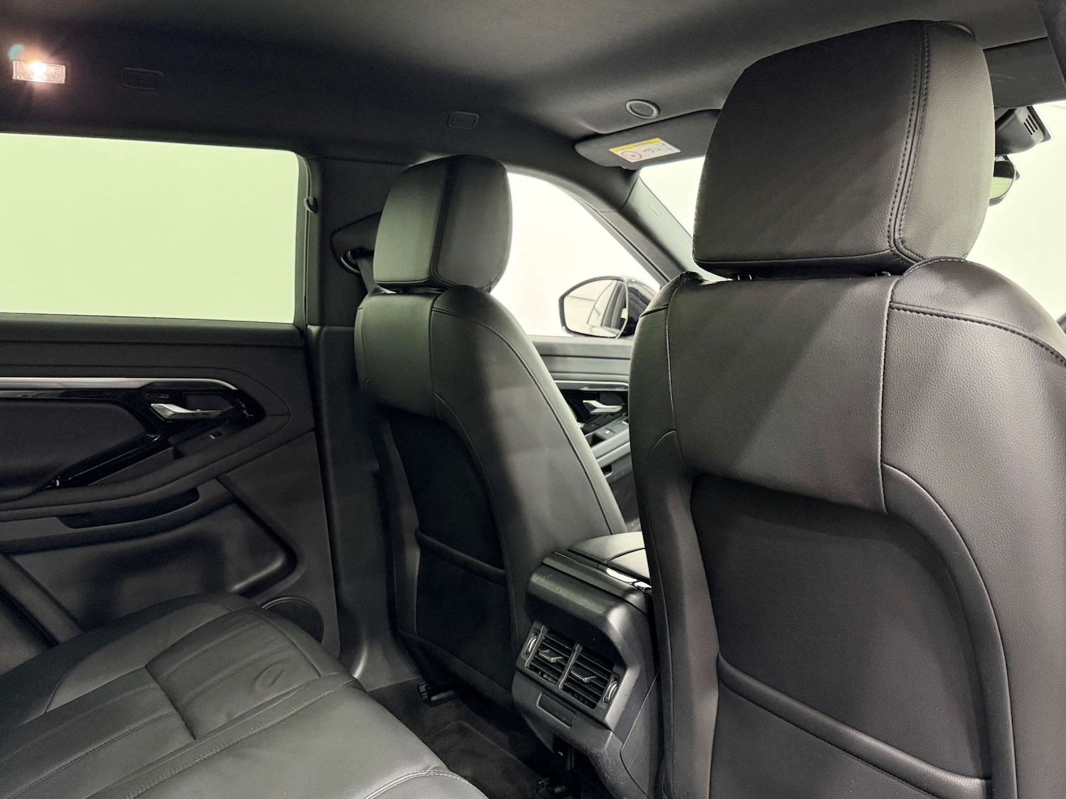 Used Land Rover Range Rover Evoque 2023 for sale - 76422520: Photo 18