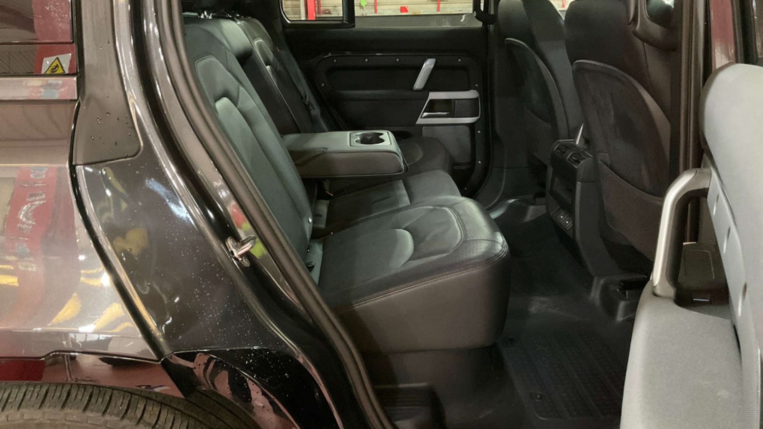 Used Land Rover Defender 2023 for sale - 77847547: Photo 4