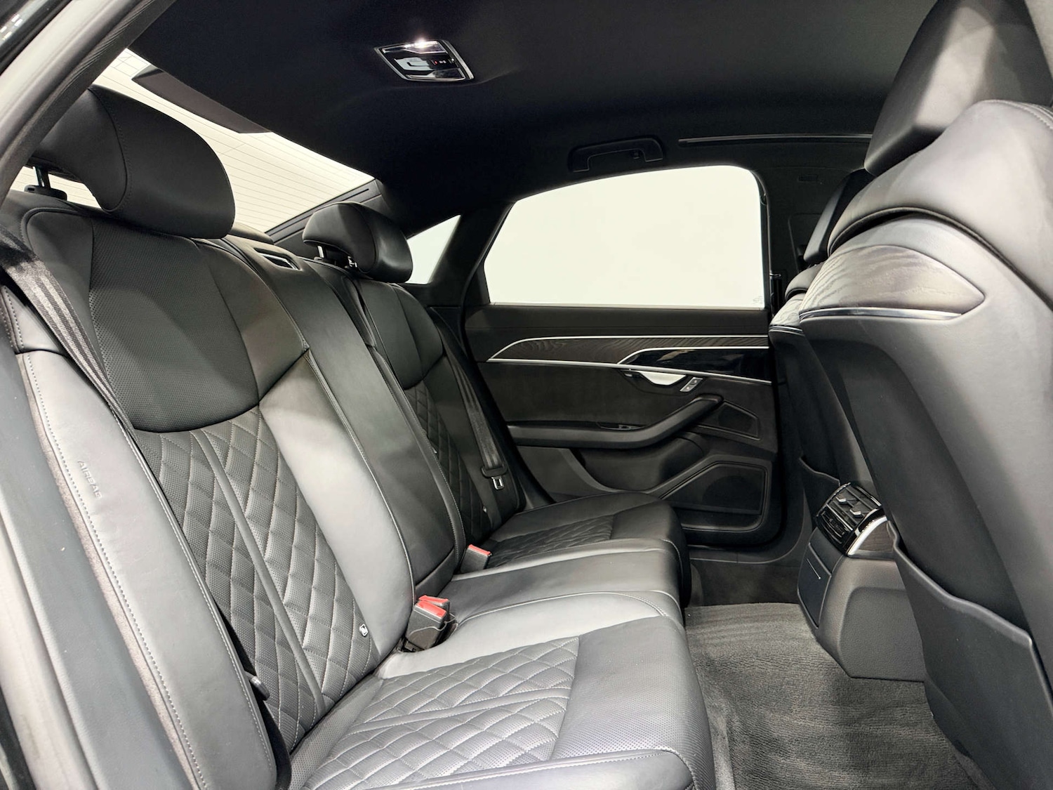 Used Audi A8 2022 for sale - 76637982: Photo 13