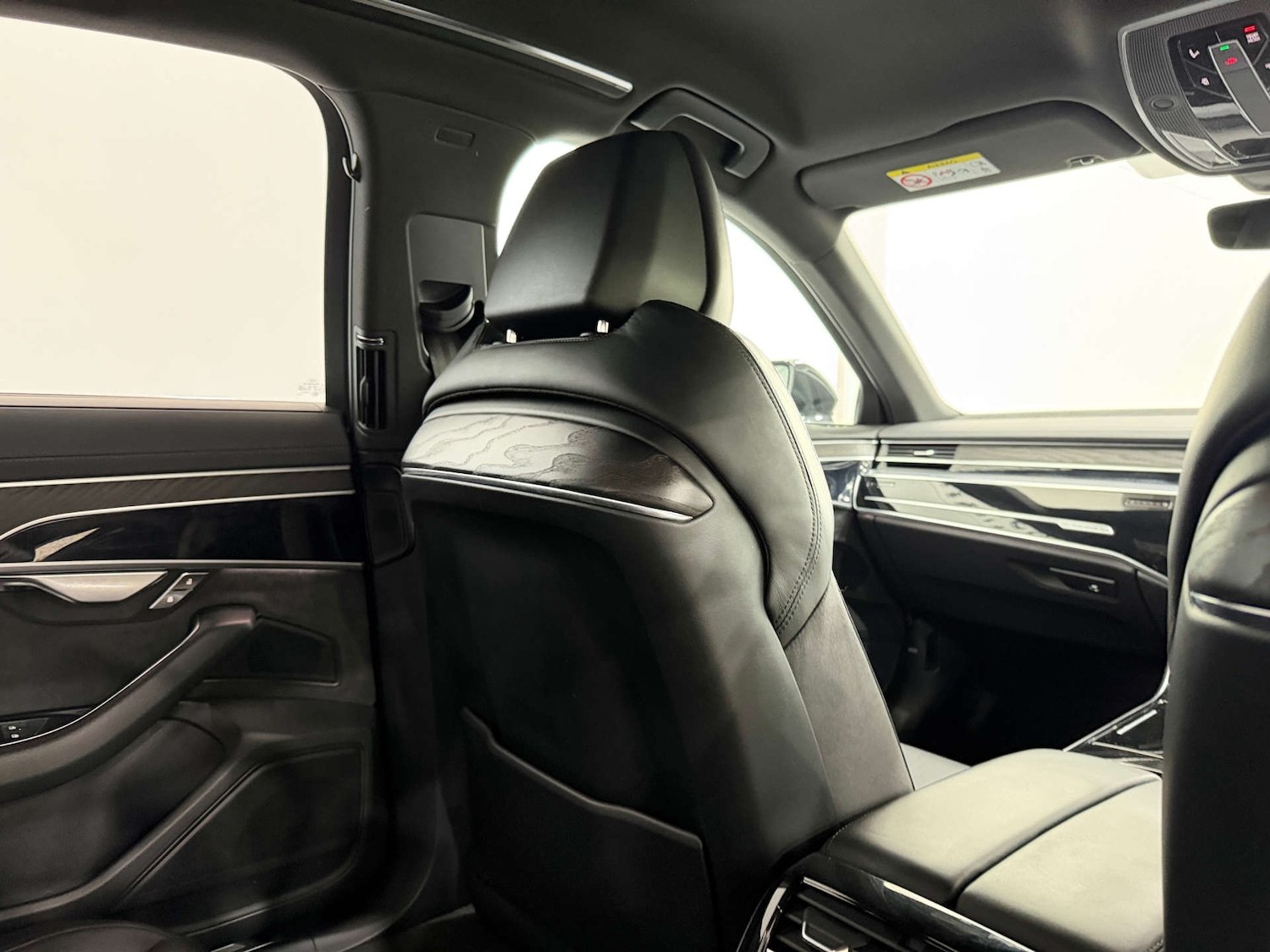 Used Audi A8 2022 for sale - 76637982: Photo 16