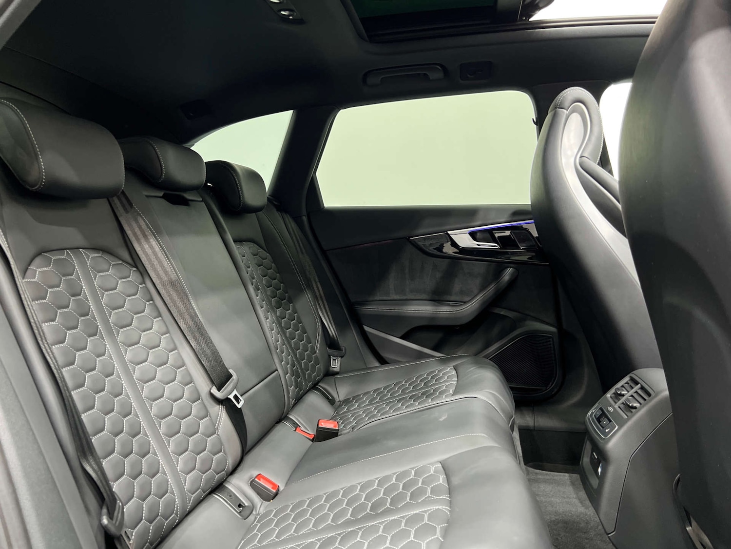 Used Audi A4 2024 for sale - 76068153: Photo 15