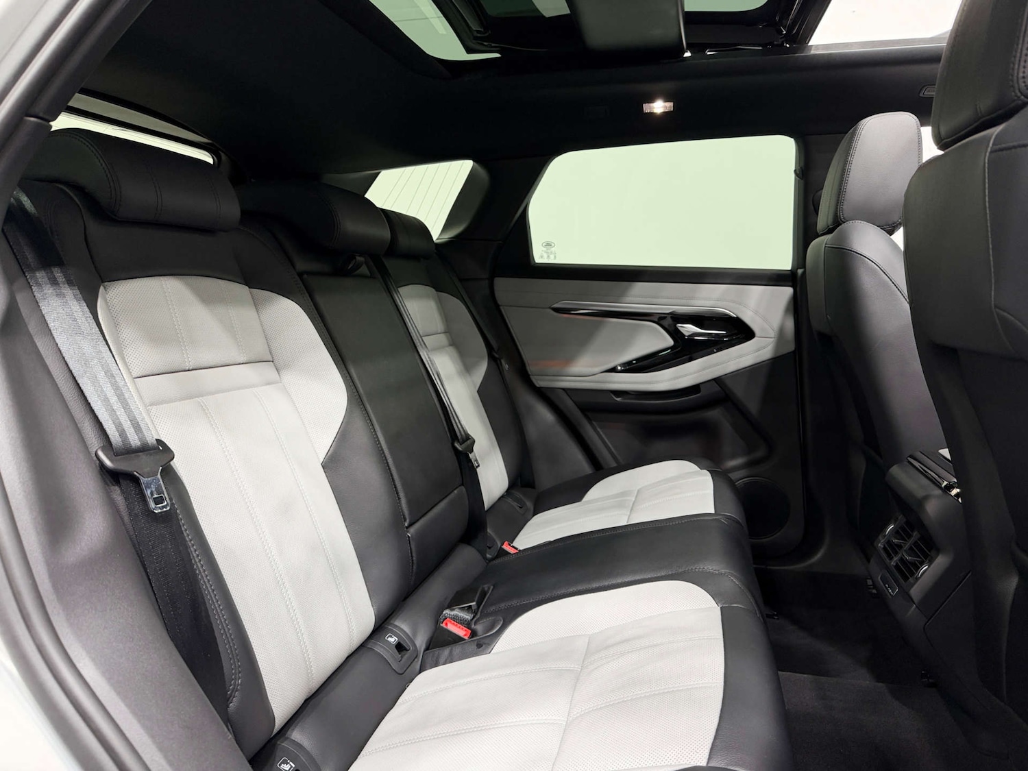 Used Land Rover Range Rover Evoque 2021 for sale - 76577486: Photo 15